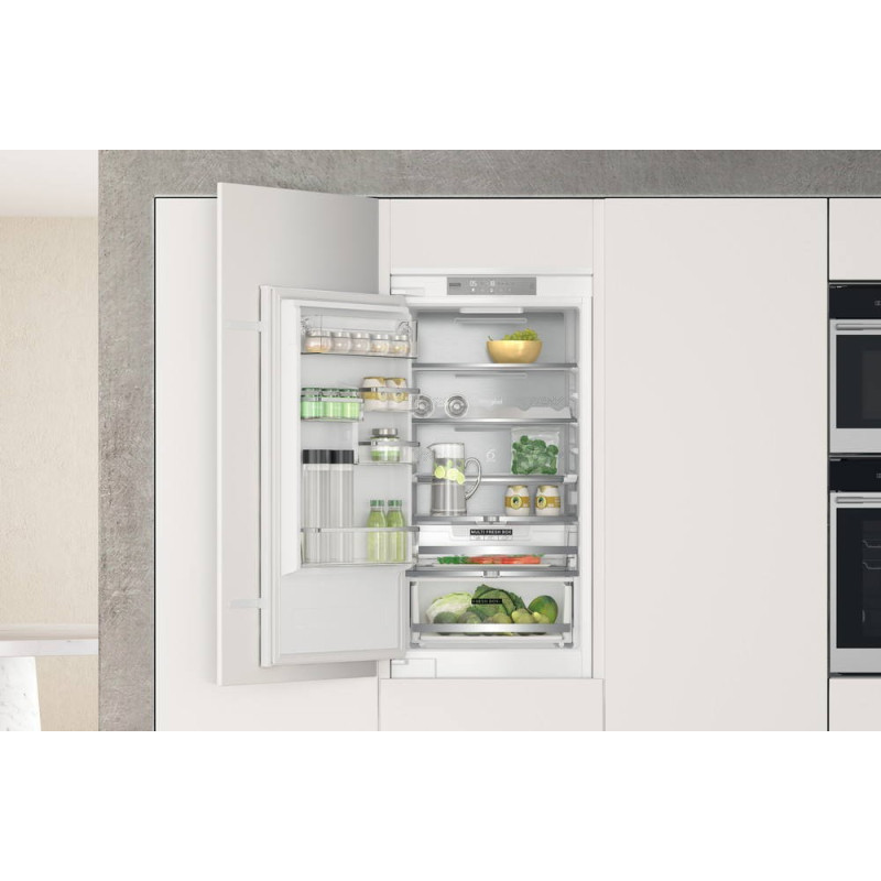 Холодильник Whirlpool WHC 18T573