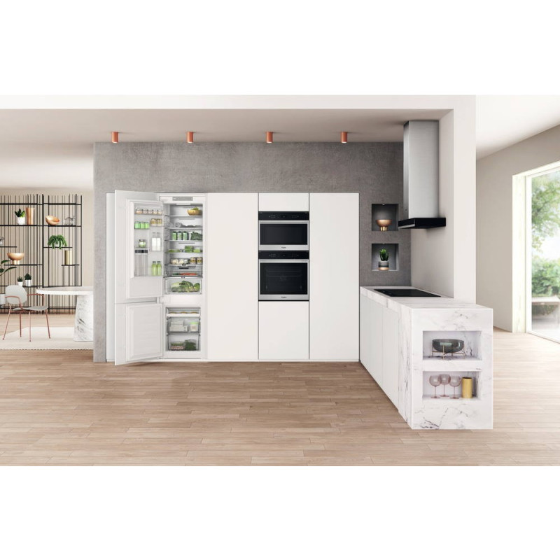 Холодильник Whirlpool WHC 20T352