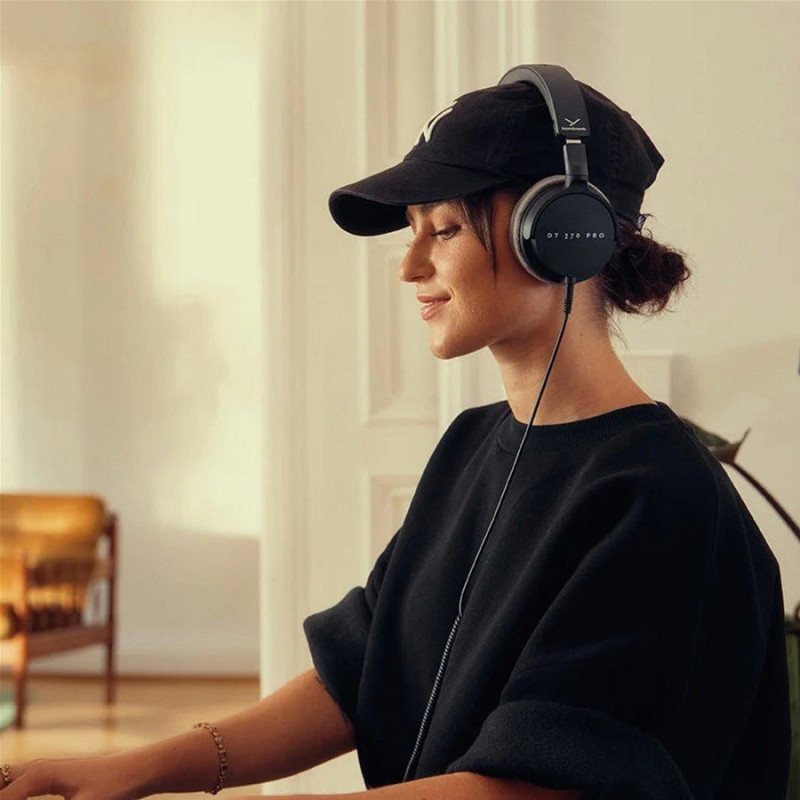 Навушники Beyerdynamic DT 270 Pro Black (531821)